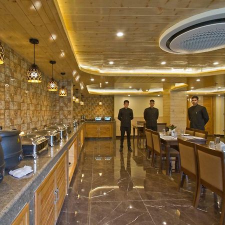 The Holiday Villa Resorts & Spa Manali  Bagian luar foto