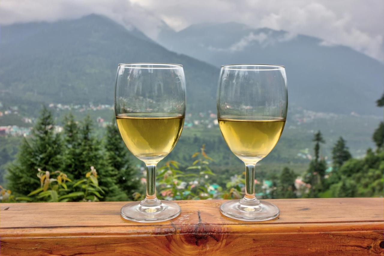The Holiday Villa Resorts & Spa Manali  Bagian luar foto